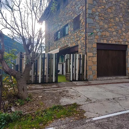 Apartments Taull Apartment *